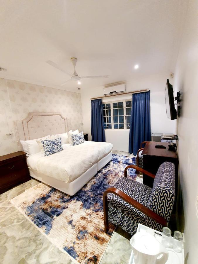 Blue Waves Lodge Umhlanga Rocks Esterno foto